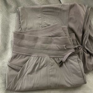 Lululemon Dance Studio ankle/cropped 25” inseam